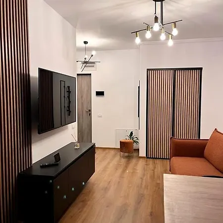 Sky Modern With Parking *